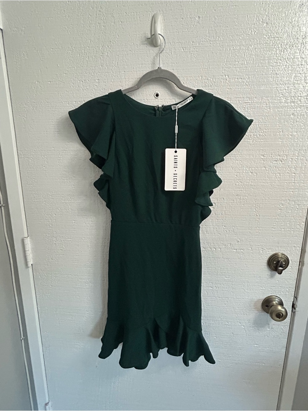 Ruffle-Sleeve Emerald Green Mini Dress